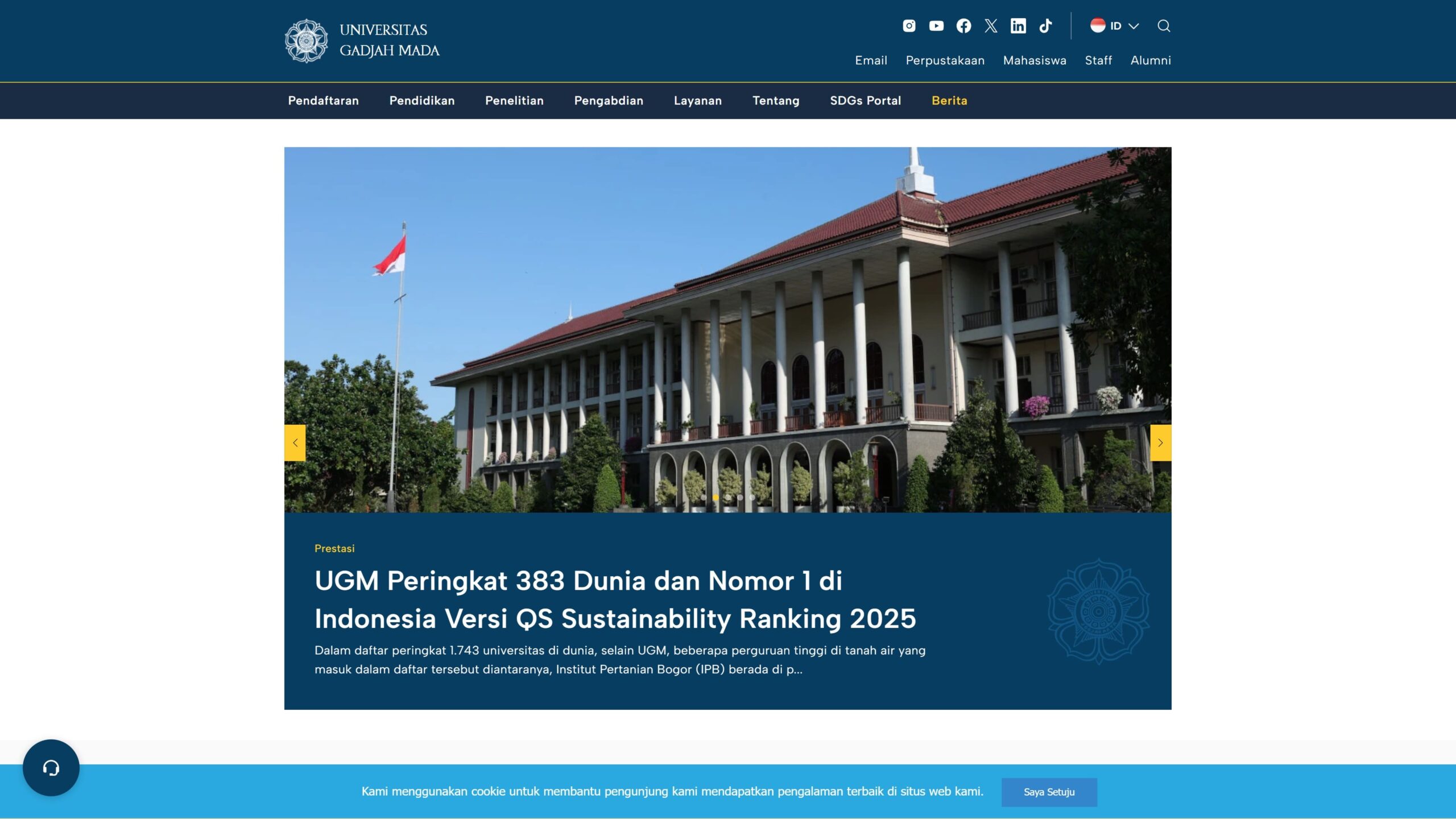 pembuatan website Universitas Gadjah Mada menggunakan CMS WordPress